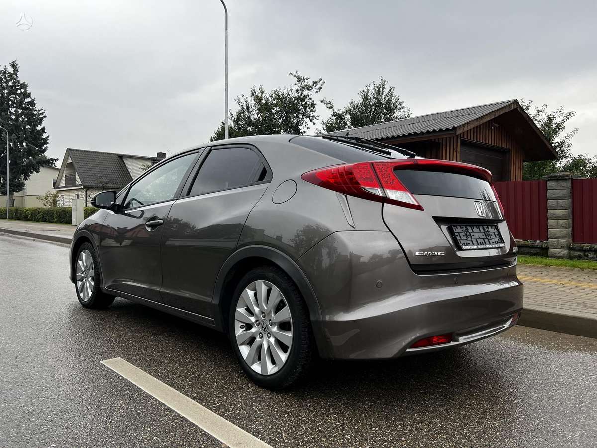 Honda Civic - 8