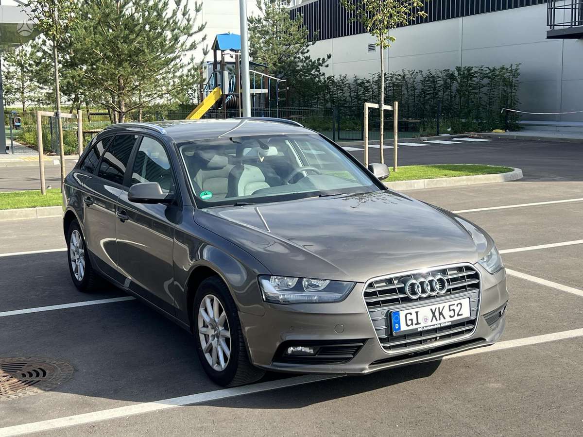 Audi A4 - 4