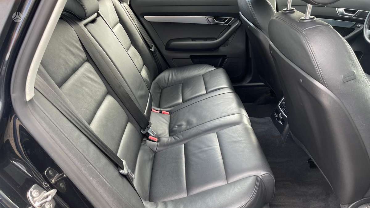 Audi A6, 2.0 l., Седан