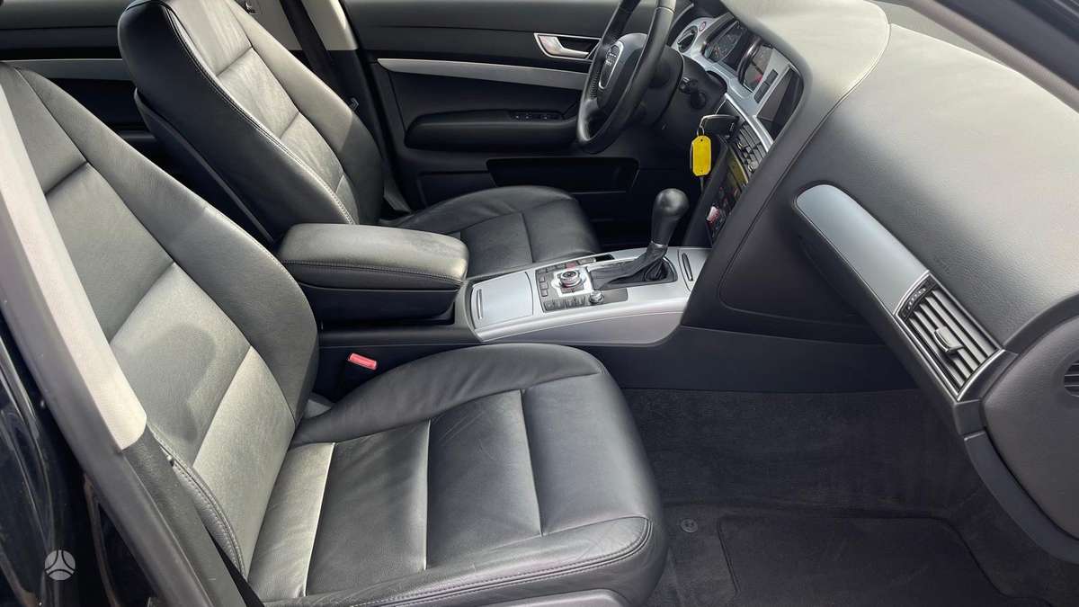 Audi A6, 2.0 l., Седан
