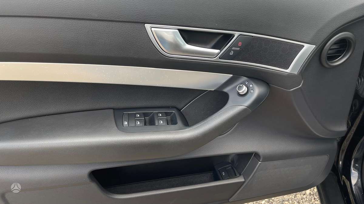 Audi A6, 2.0 l., Седан