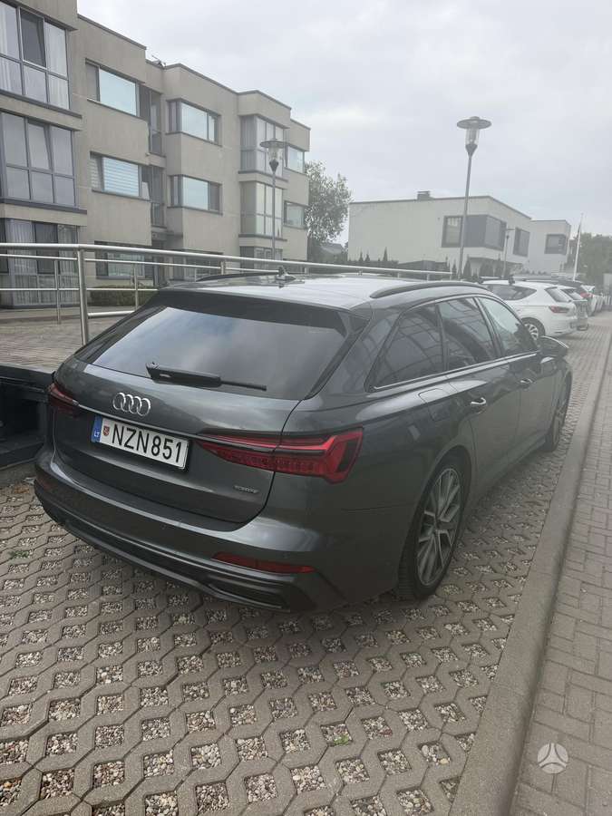 Audi A6 - 4