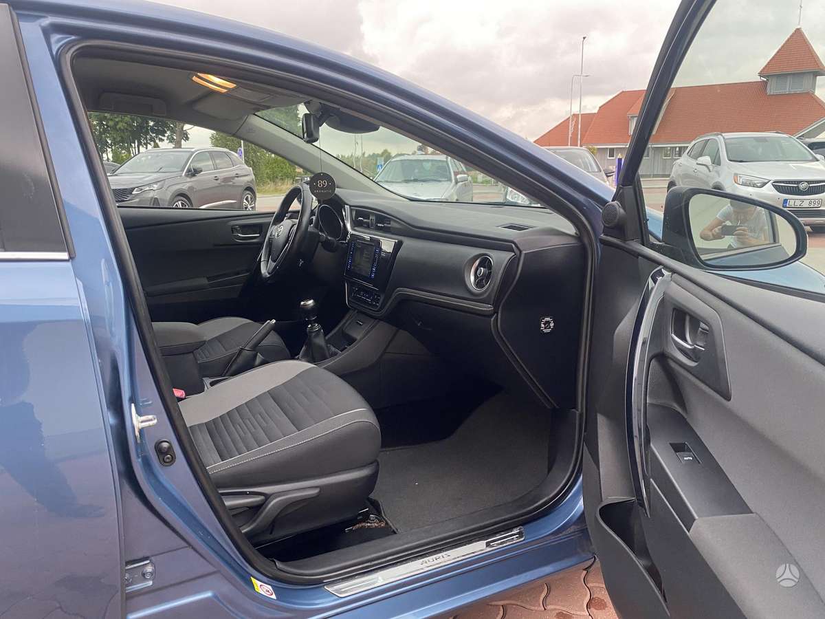 Toyota Auris - 5