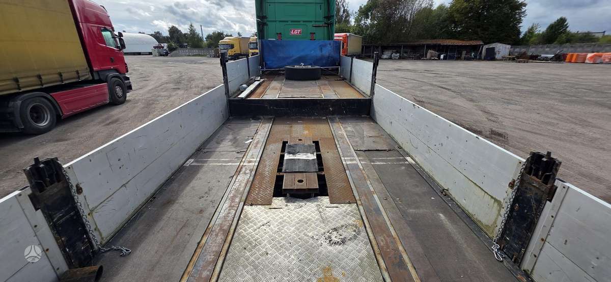 Kässbohrer, flatbed