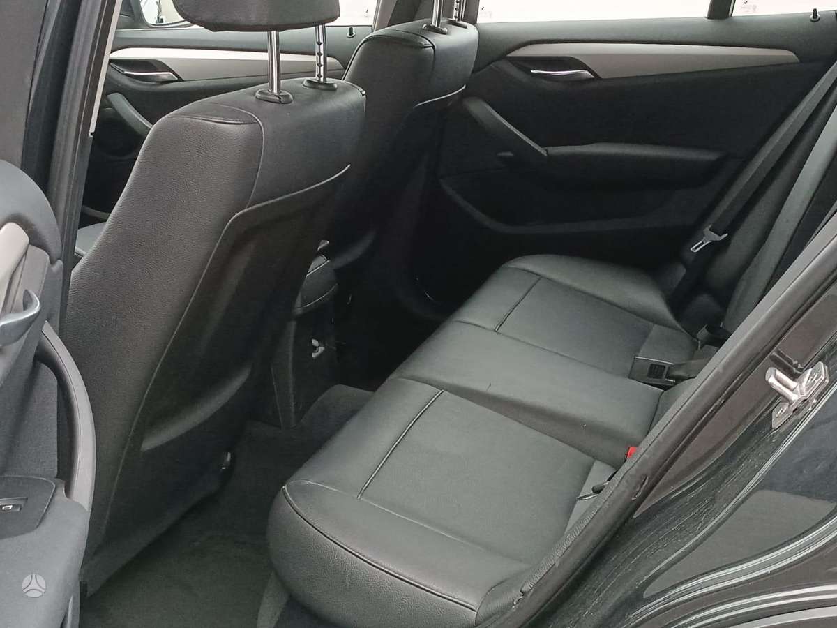 BMW X1, 2.0 l., Минивэн