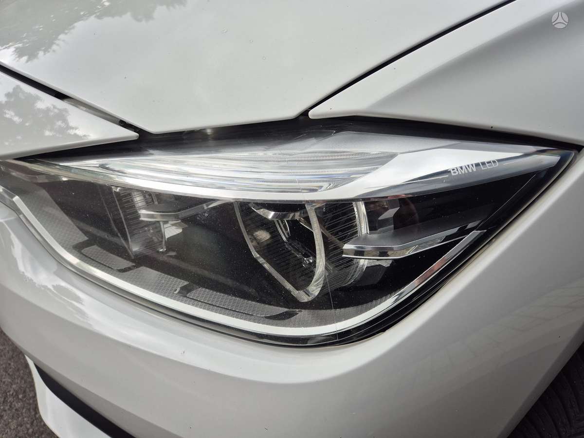 BMW 318 - 9