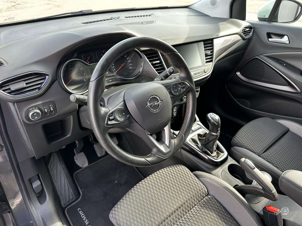Opel Crossland X - 10