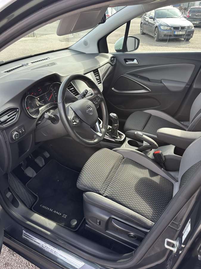 Opel Crossland X - 12