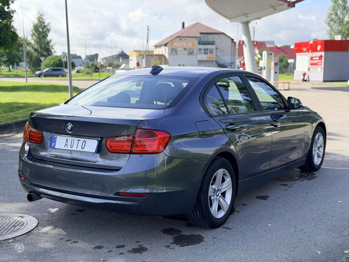 BMW 320 - 8