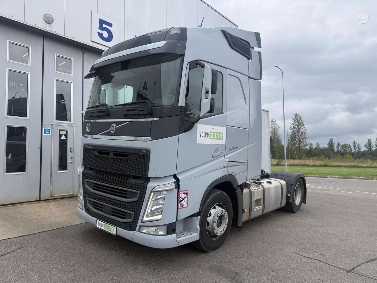 Volvo FH460TC Globetrotter, double sleeper