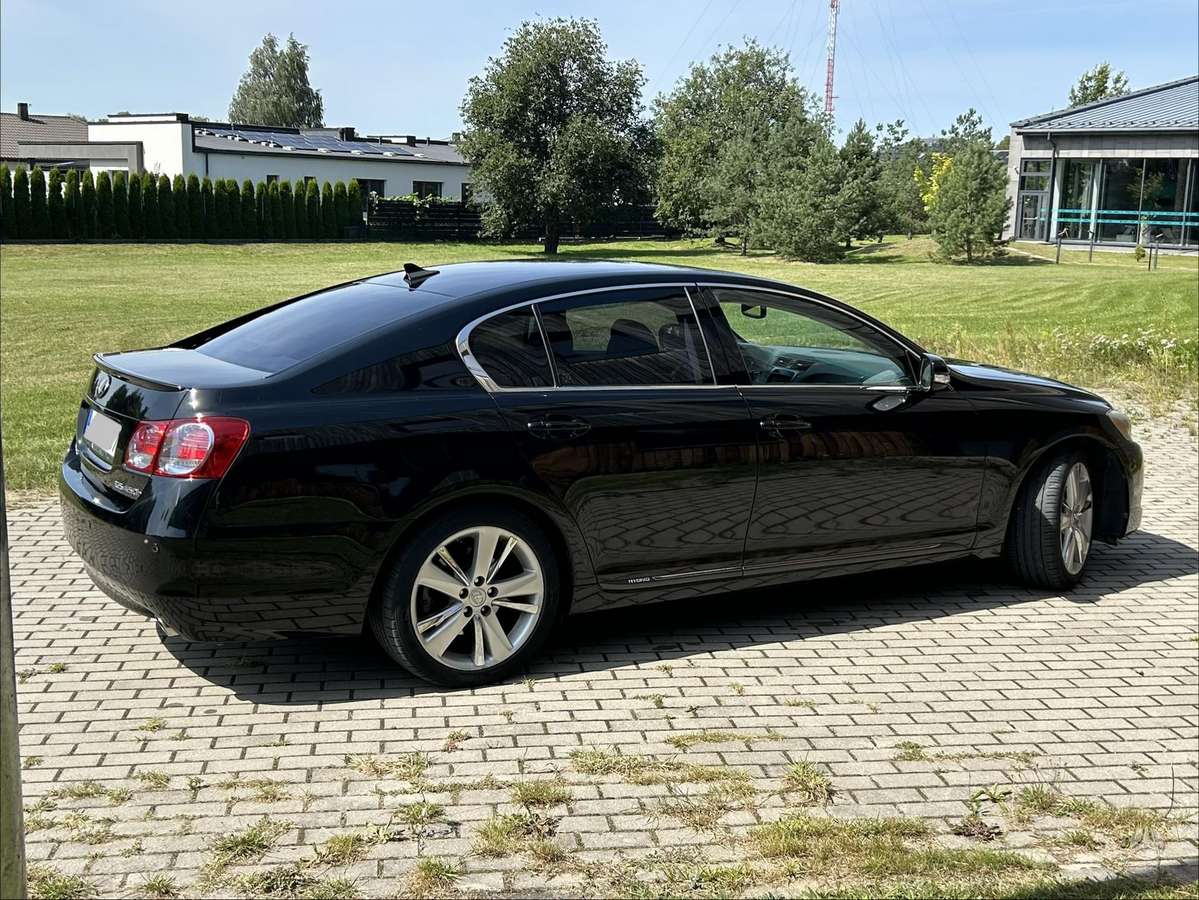 Lexus GS 450h - 10