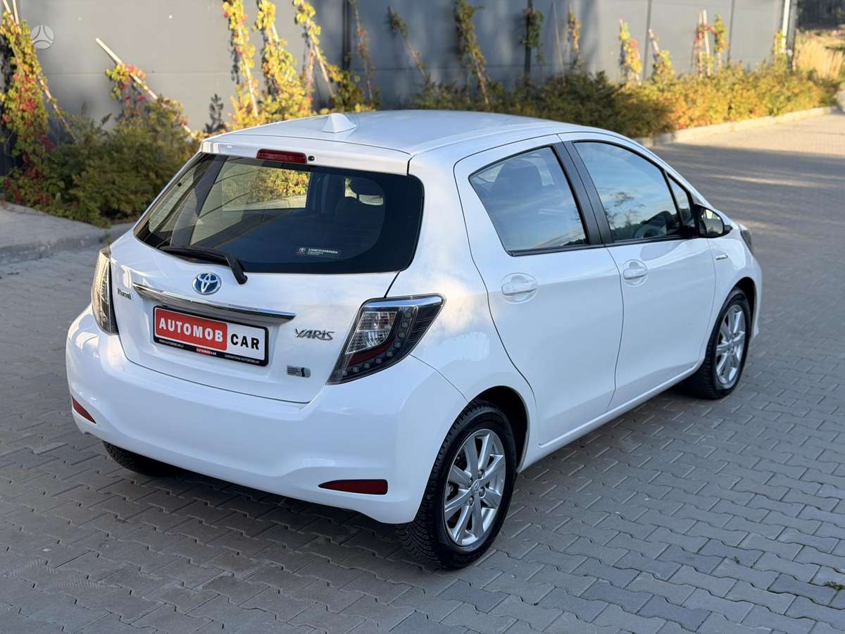 Toyota Yaris - 5