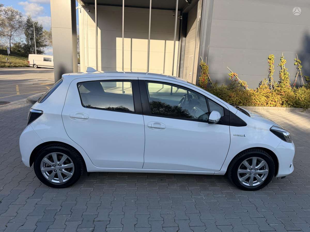 Toyota Yaris - 6