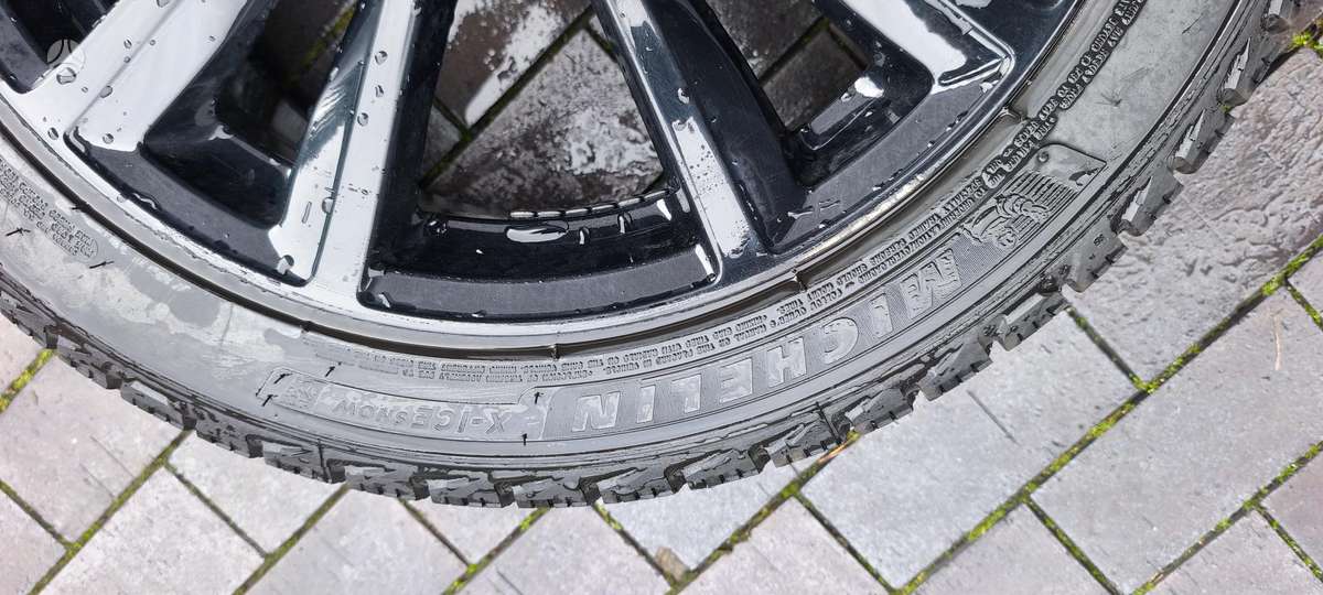 Michelin X-ICE, winter 225/45 R18