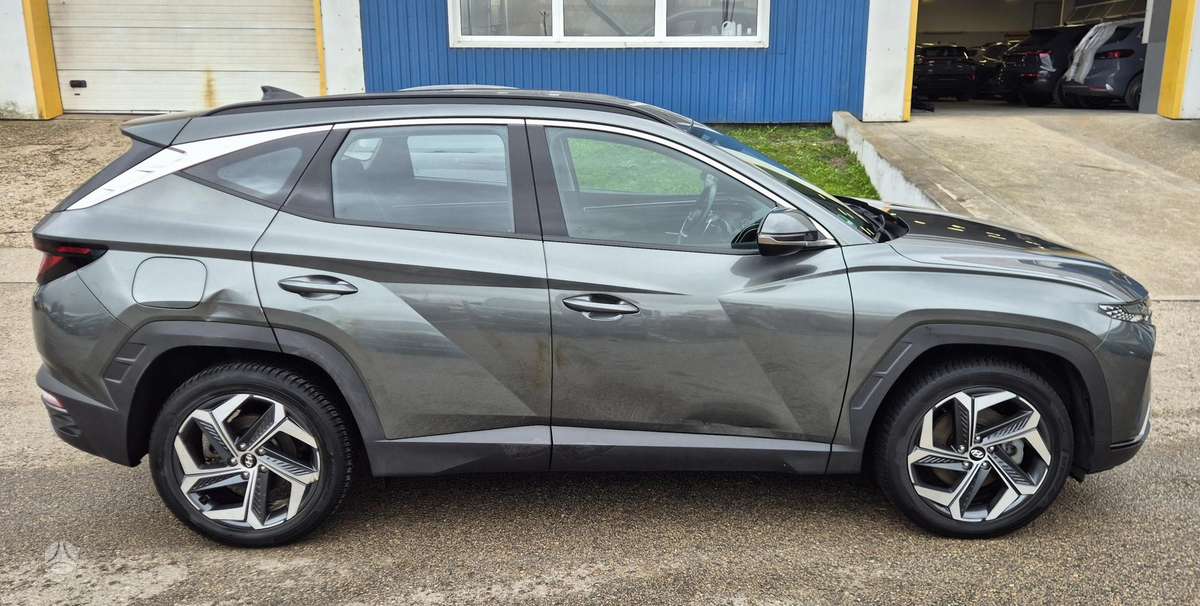 Hyundai Tucson - 2