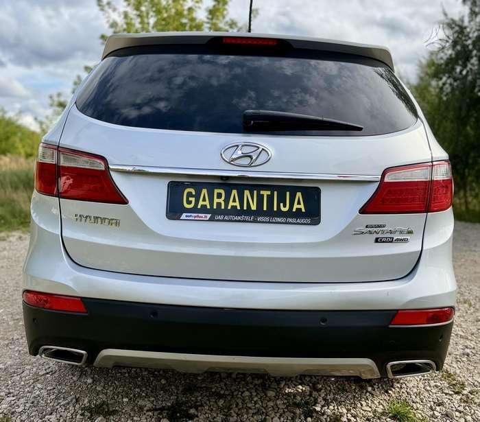 Hyundai Grand Santa Fe - 6