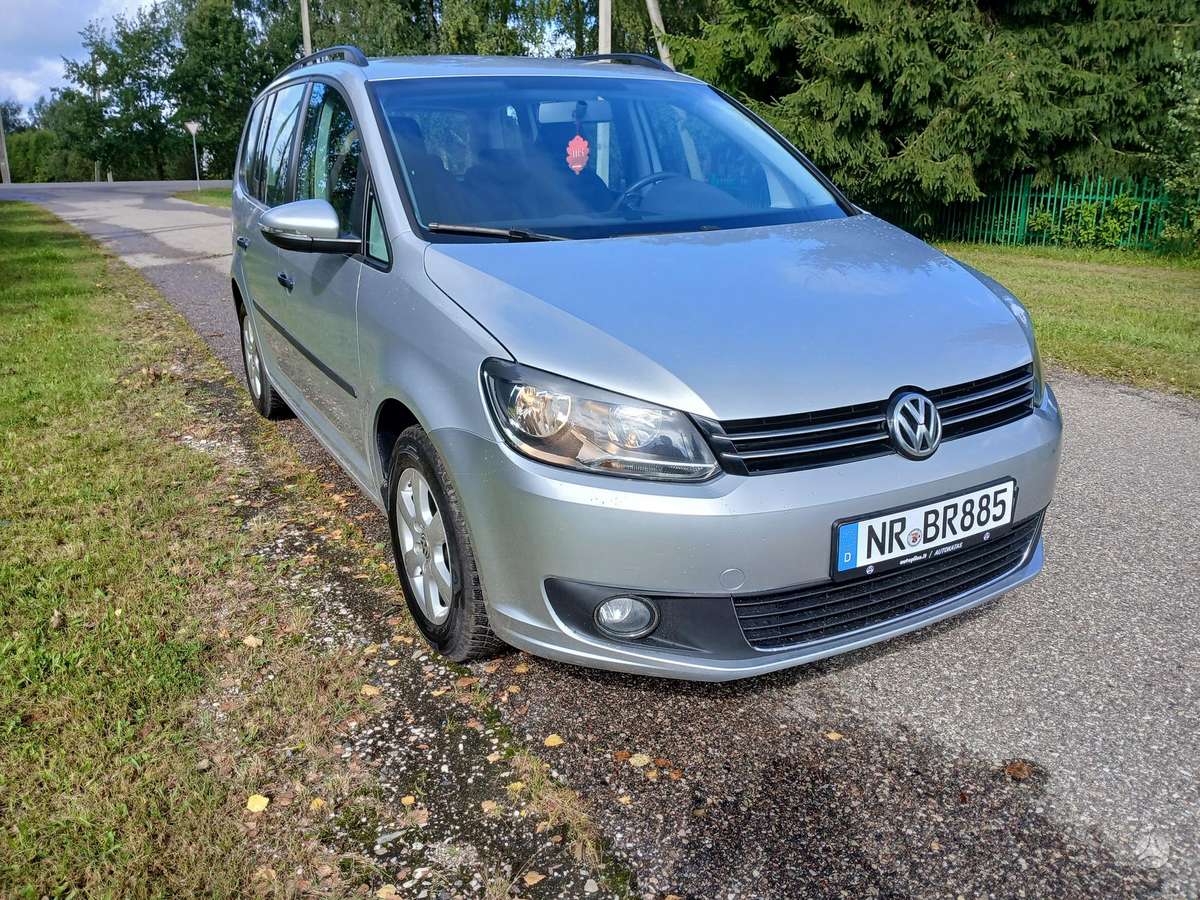 Volkswagen Touran - 9