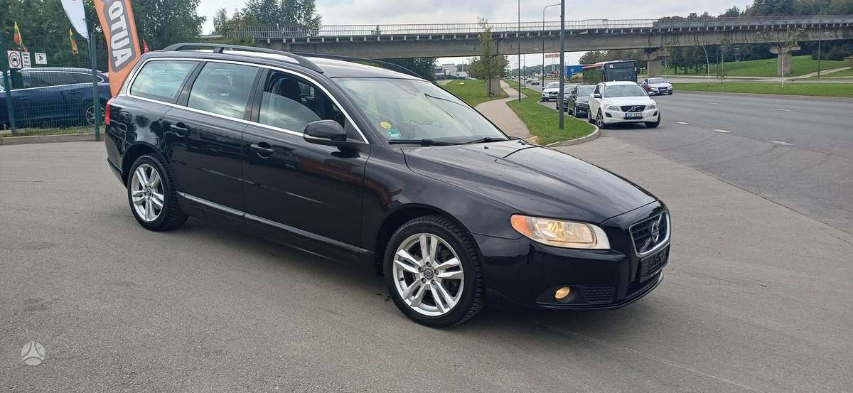 Volvo V70, 2.0 l., wagon