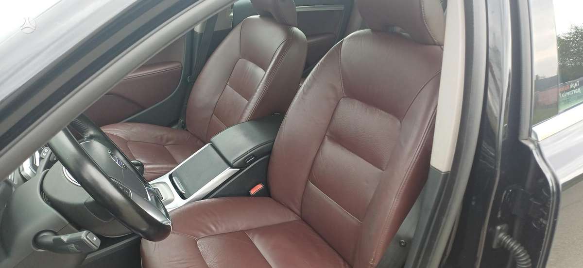 Volvo V70 - 8