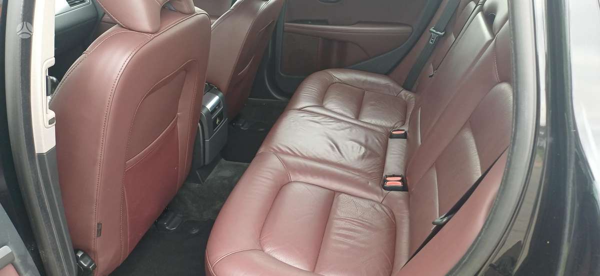 Volvo V70 - 11