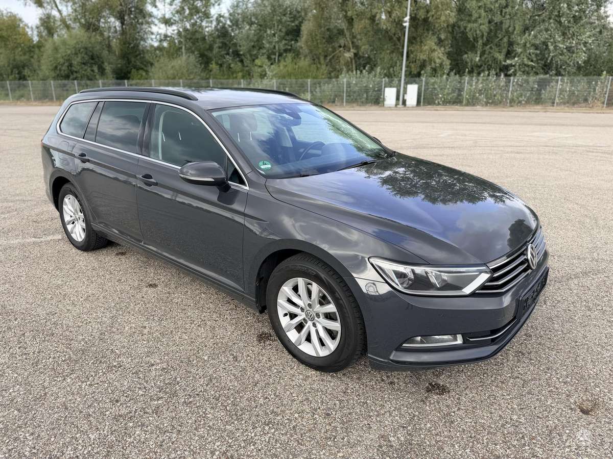 Volkswagen Passat - 2