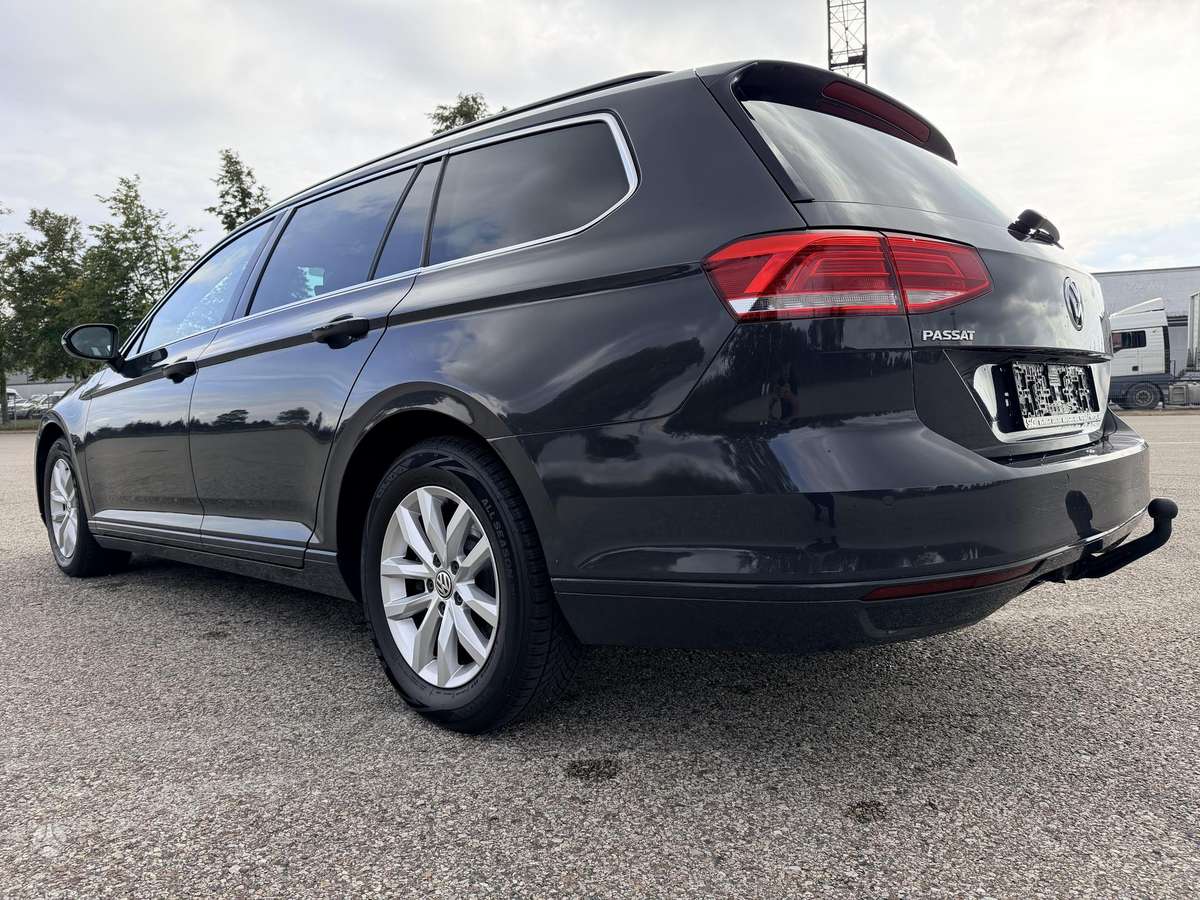 Volkswagen Passat - 10