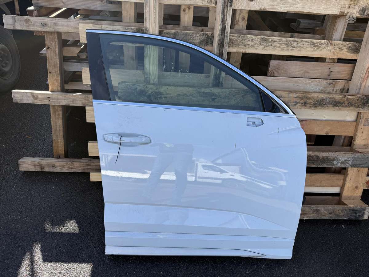 Audi Q3 doors