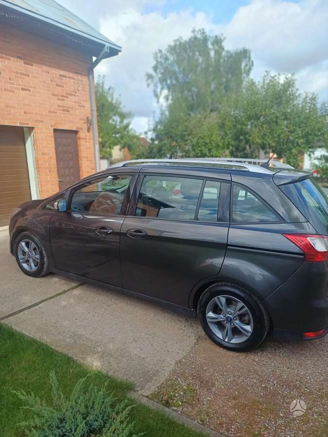 Ford Grand C-MAX - 4
