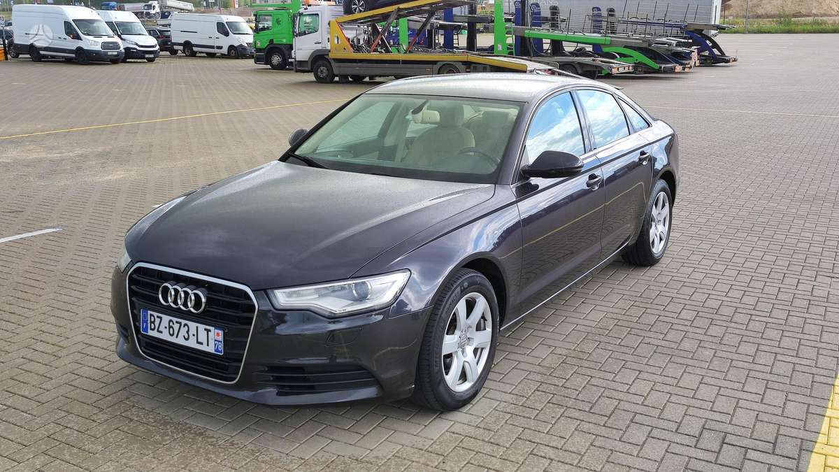 Audi A6 - 1