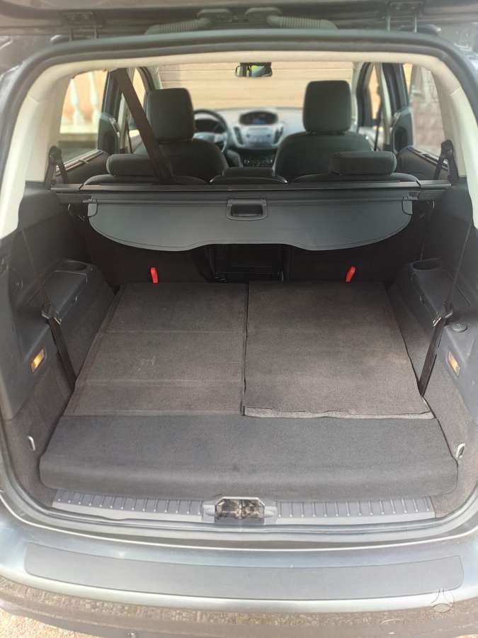 Ford Grand C-MAX - 8