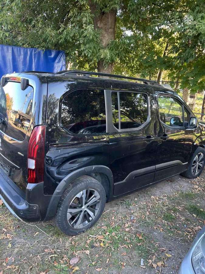 Peugeot Rifter - 2