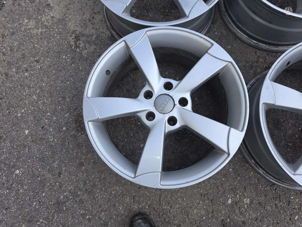 Audi, lengvojo lydinio, R17