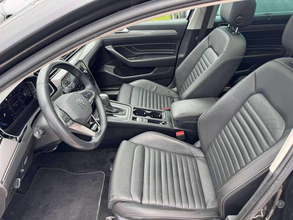 Volkswagen Passat Alltrack - 11
