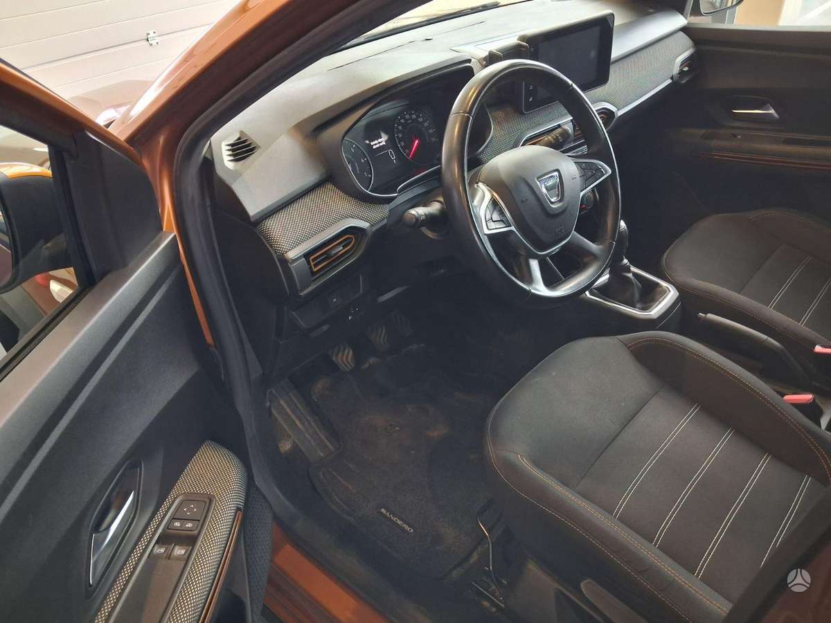 Dacia Sandero - 6