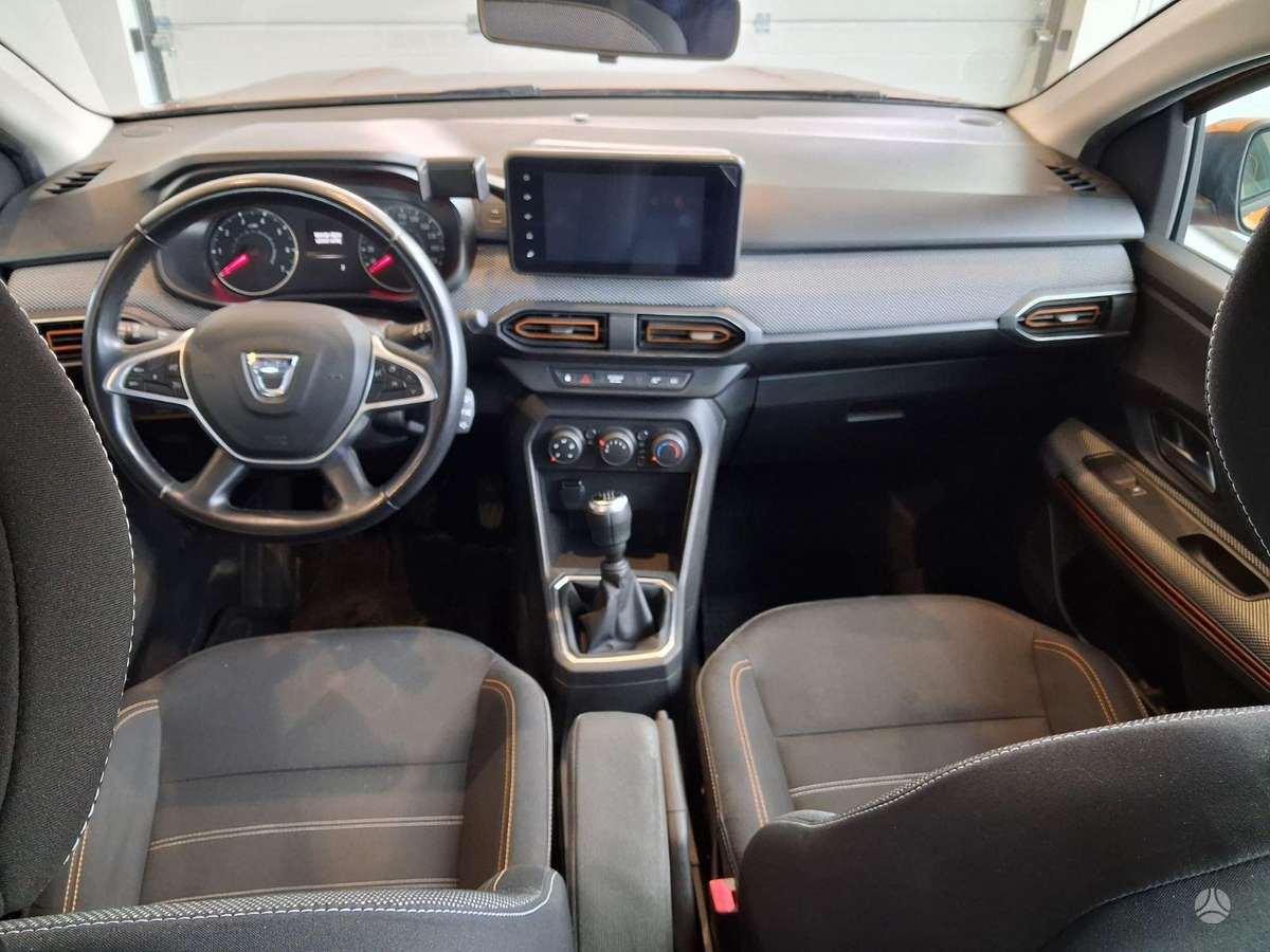 Dacia Sandero - 5