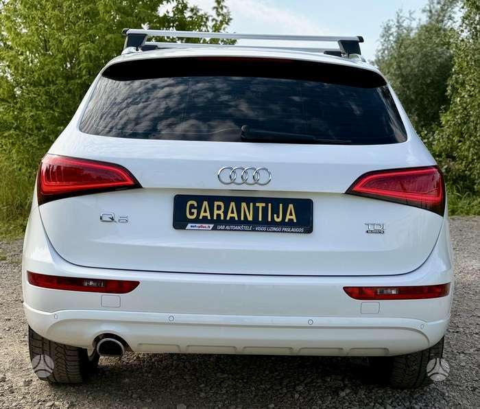 Audi Q5, 2.0 l., off-road / crossover