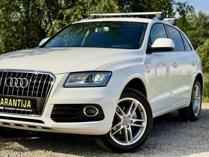 Audi Q5, 2.0 l., off-road / crossover