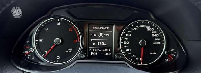 Audi Q5, 2.0 l., off-road / crossover