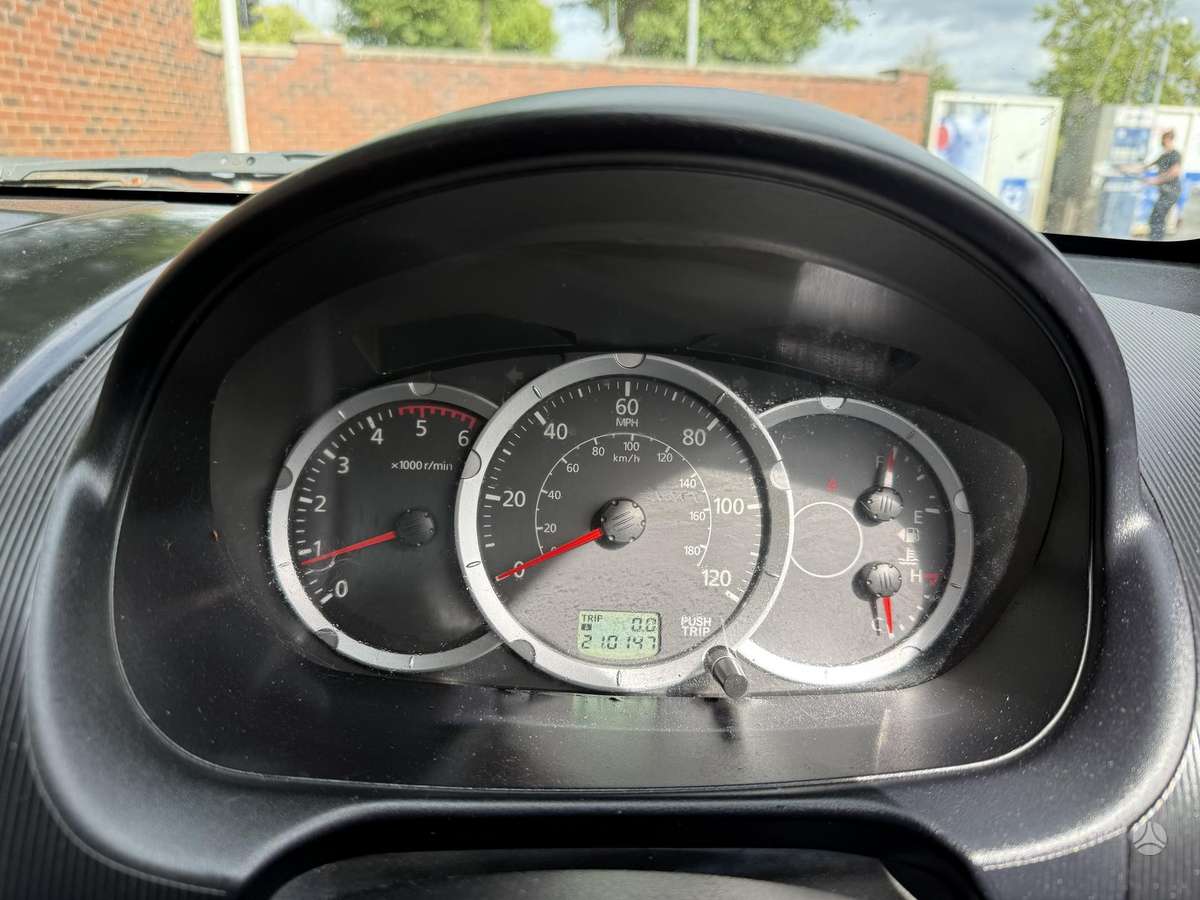 Mitsubishi L200 - 7