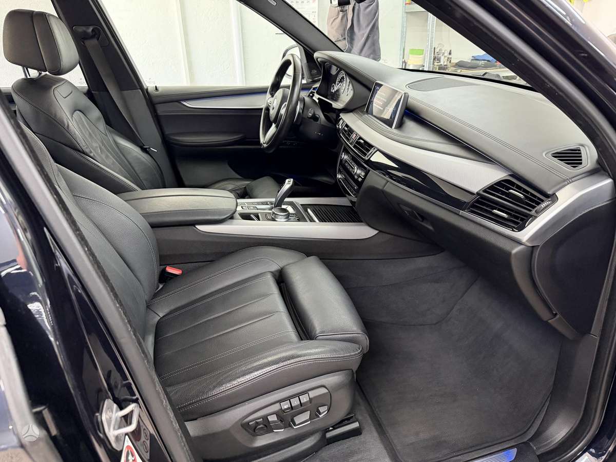 BMW X5 - 11