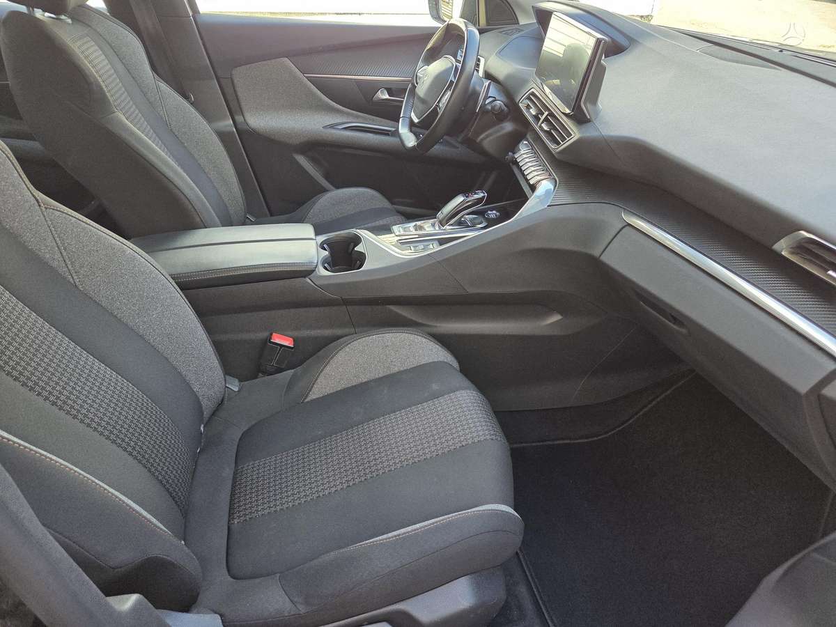 Peugeot 3008 - 11