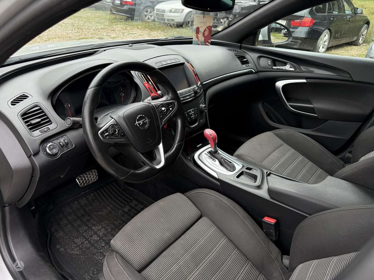Opel Insignia - 7