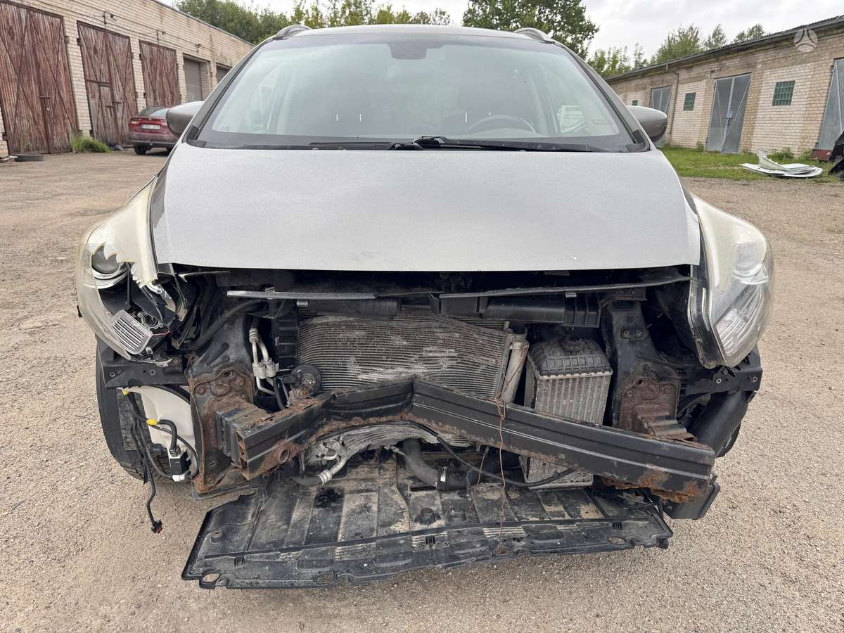 KIA Carens - 8