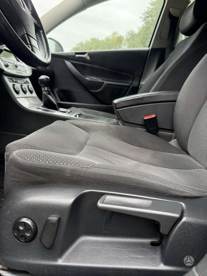 Volkswagen Passat - 5
