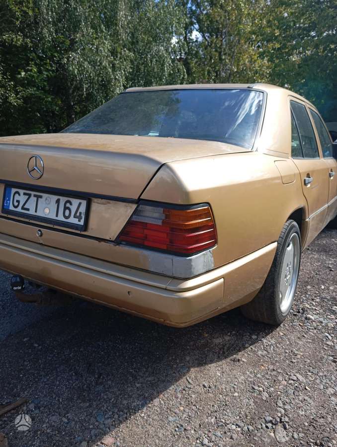 Mercedes-Benz E300 - 5