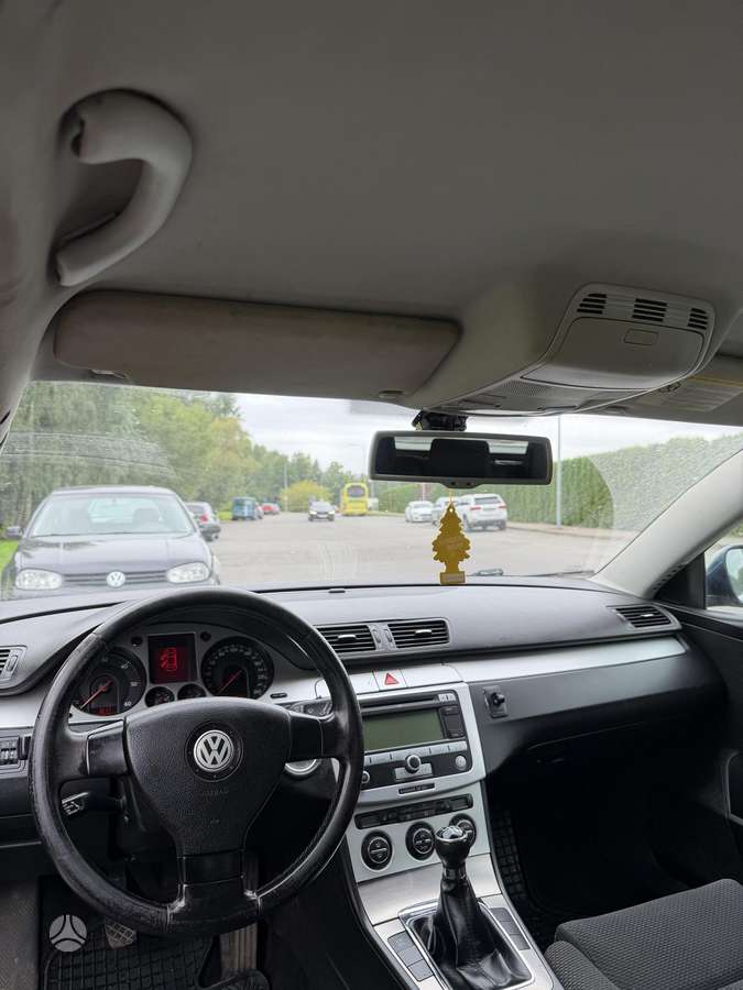 Volkswagen Passat - 6
