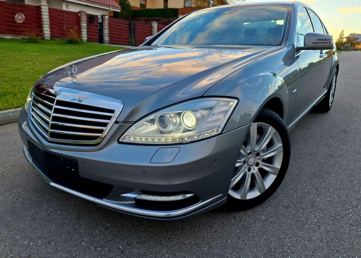 Mercedes-Benz S350 - 1