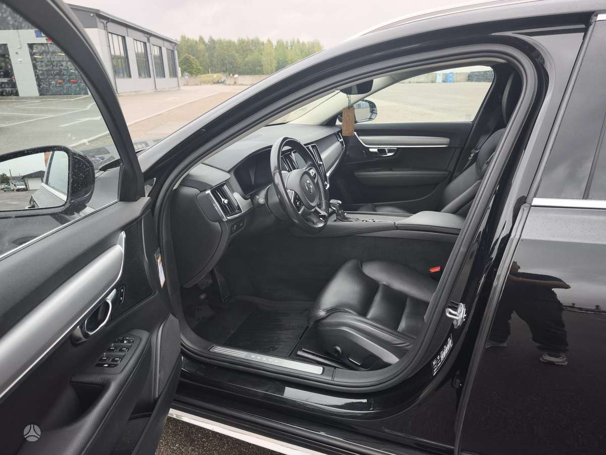 Volvo V90 - 5