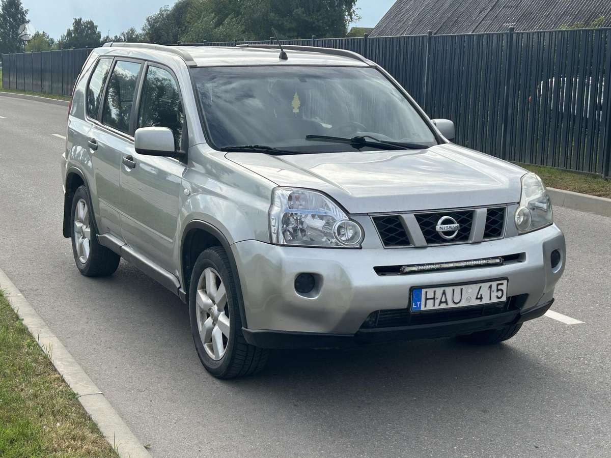 Nissan X-Trail - 1