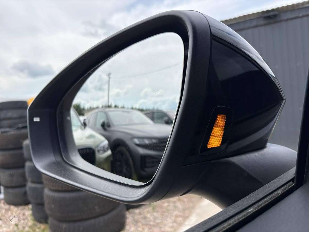Volkswagen ID.4 - 12